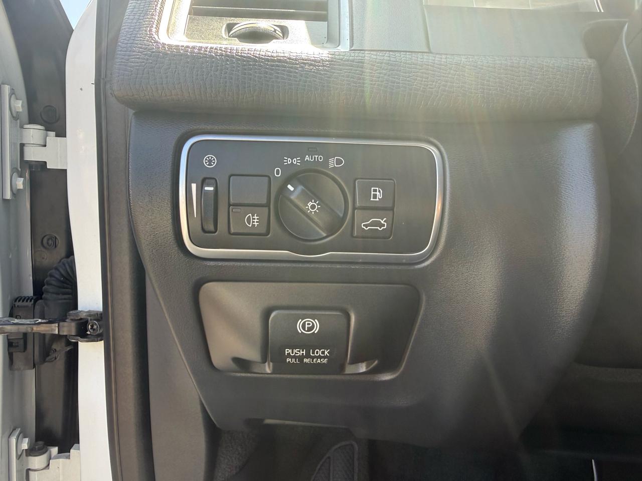 Volvo XC60  2015