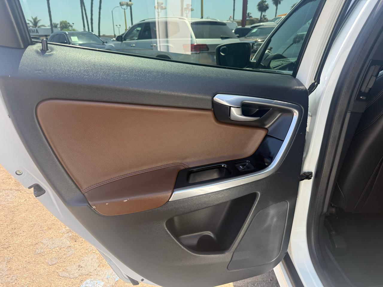 Volvo XC60  2015