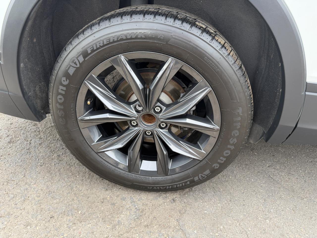 Volkswagen Tiguan  2023
