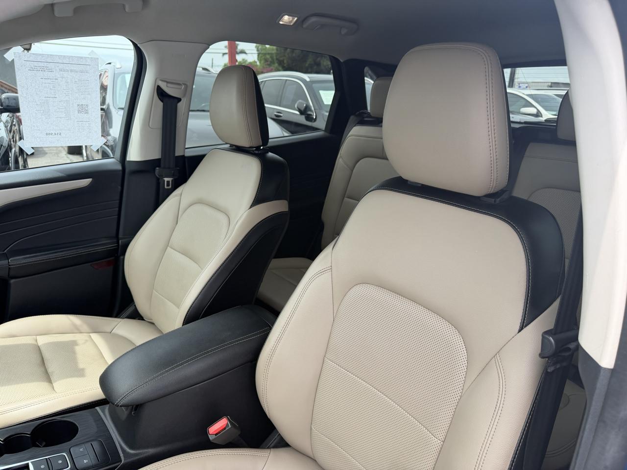 Ford Escape  2021