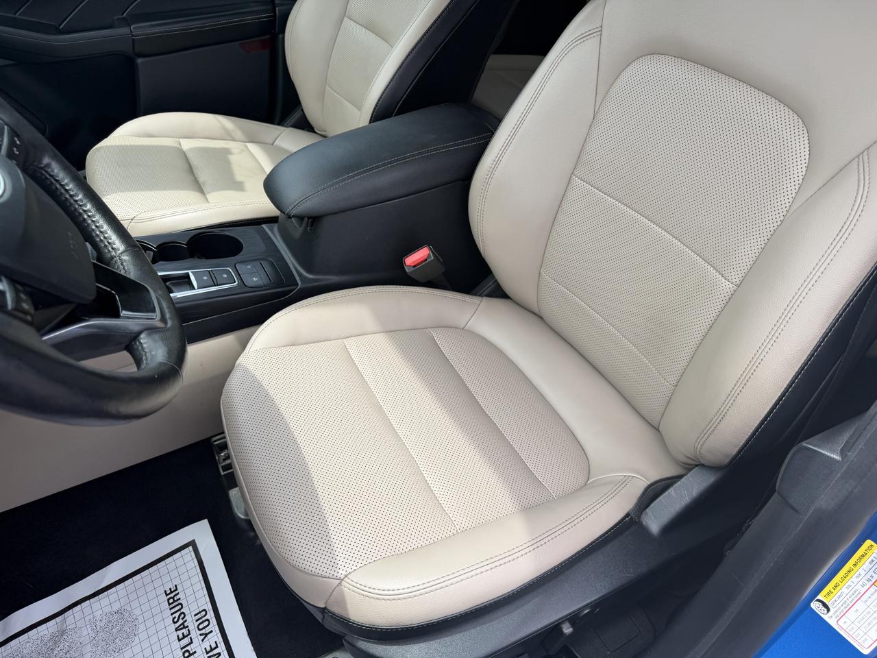 Ford Escape  2021
