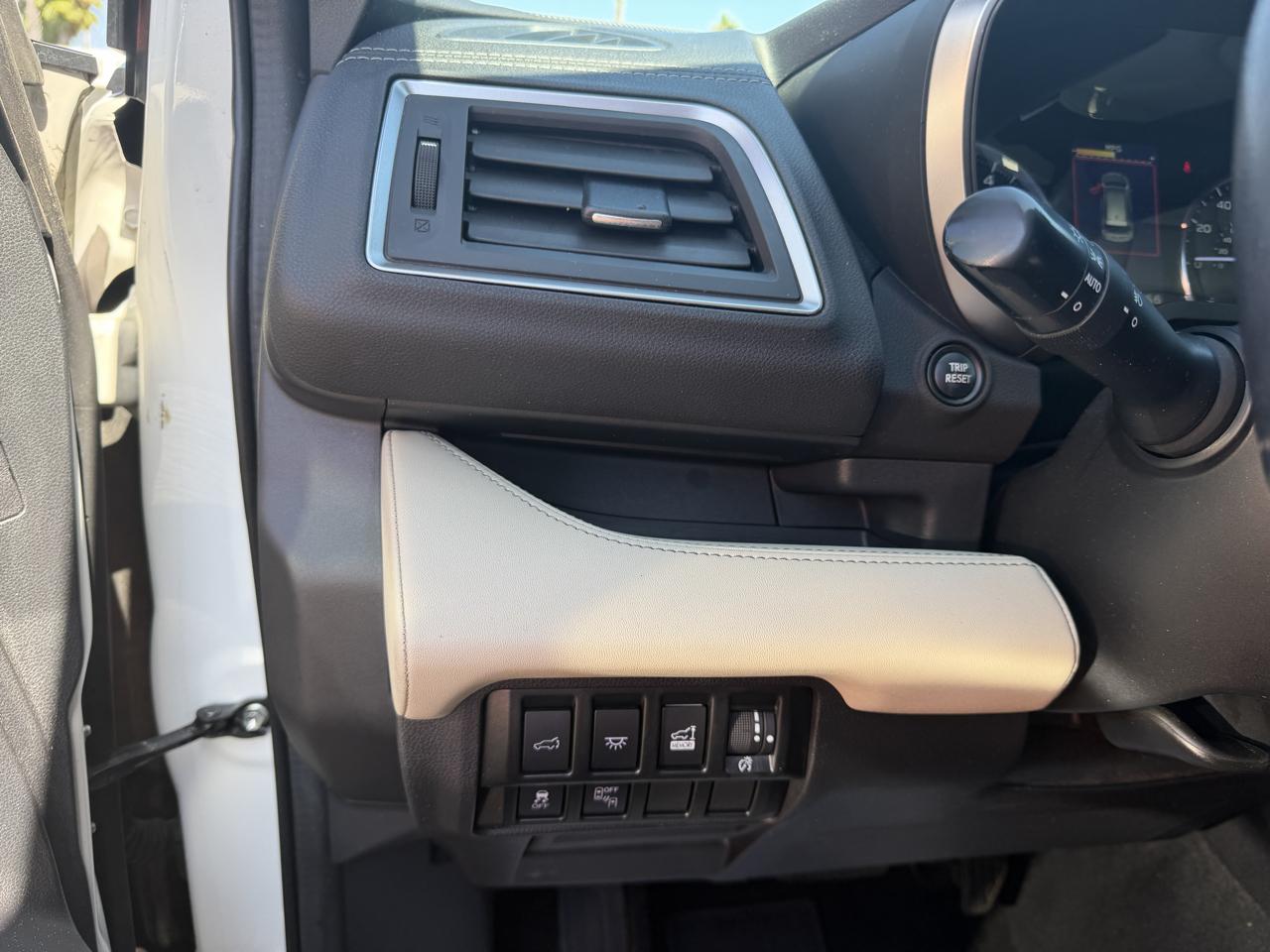 Subaru Ascent  2022