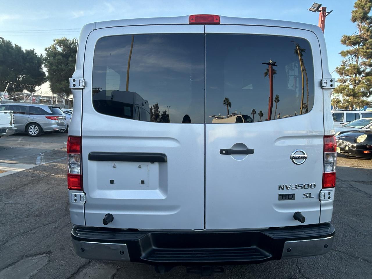 Nissan NV Passenger  2016
