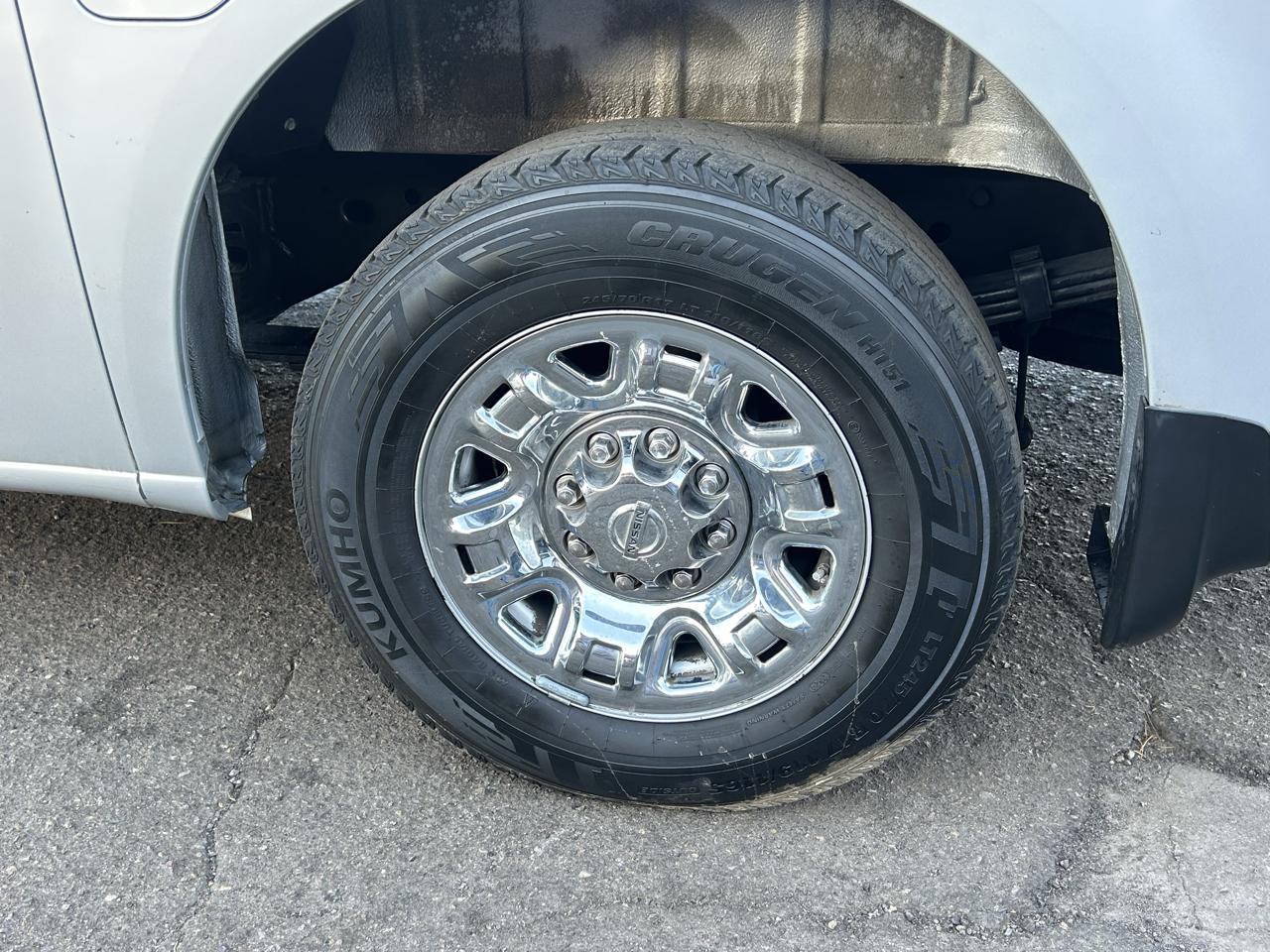Nissan NV Passenger  2016