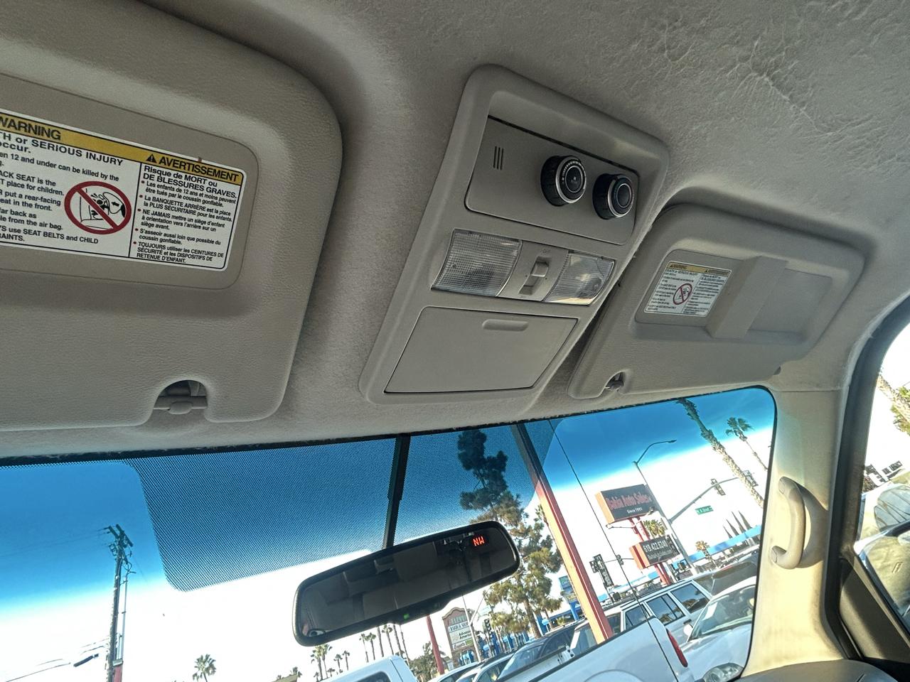 Nissan NV Passenger  2016