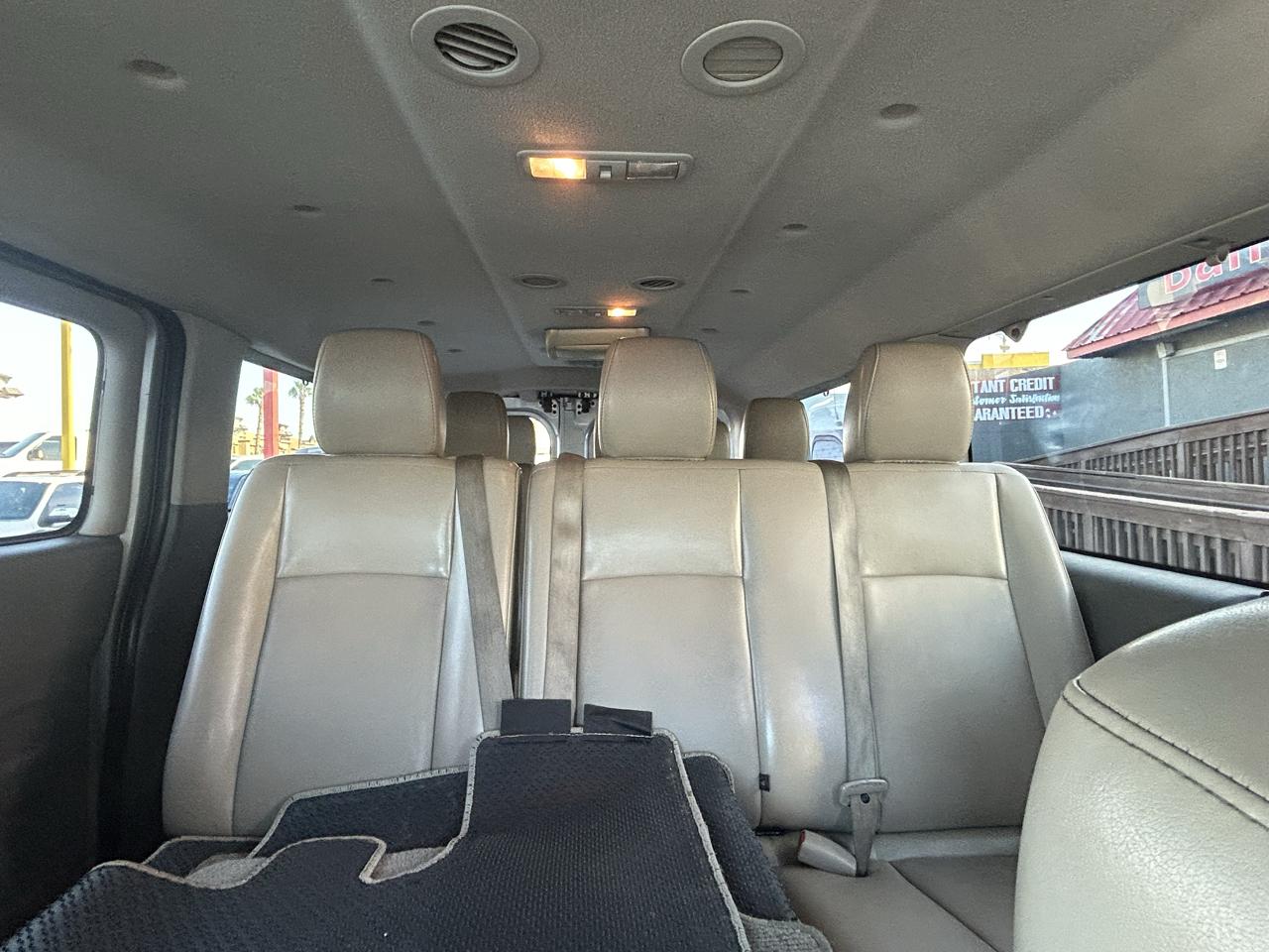 Nissan NV Passenger  2016