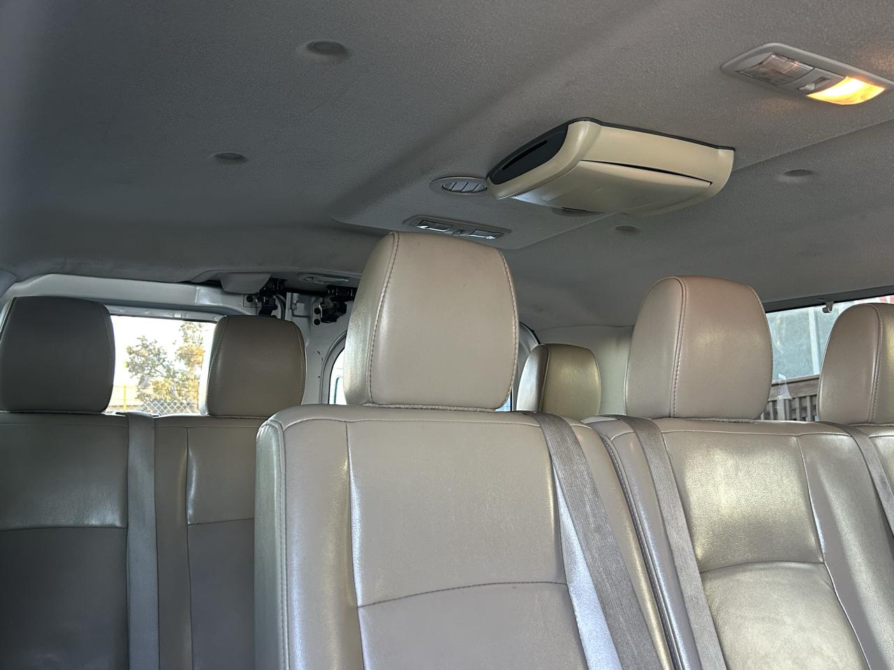 Nissan NV Passenger  2016
