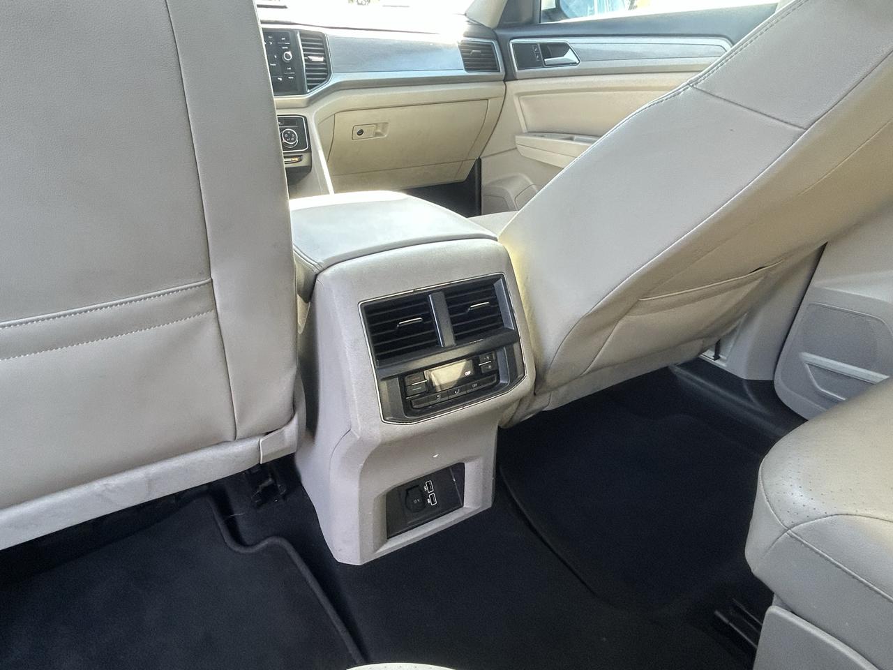 Volkswagen Atlas  2018