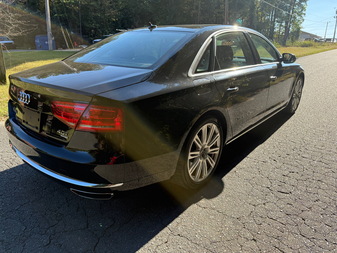 Audi A8 4.0T Sedan L quattro Tiptronic 2013 Audi A8 4.0T Sedan L quattro Tiptronic 2013