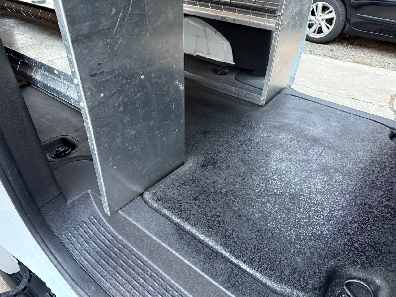 Ford Transit Connect Cargo Van XL LWB w/Rear 180 Degree Door 2017 Ford Transit Connect Cargo Van XL LWB w/Rear 180 Degree Door 2017