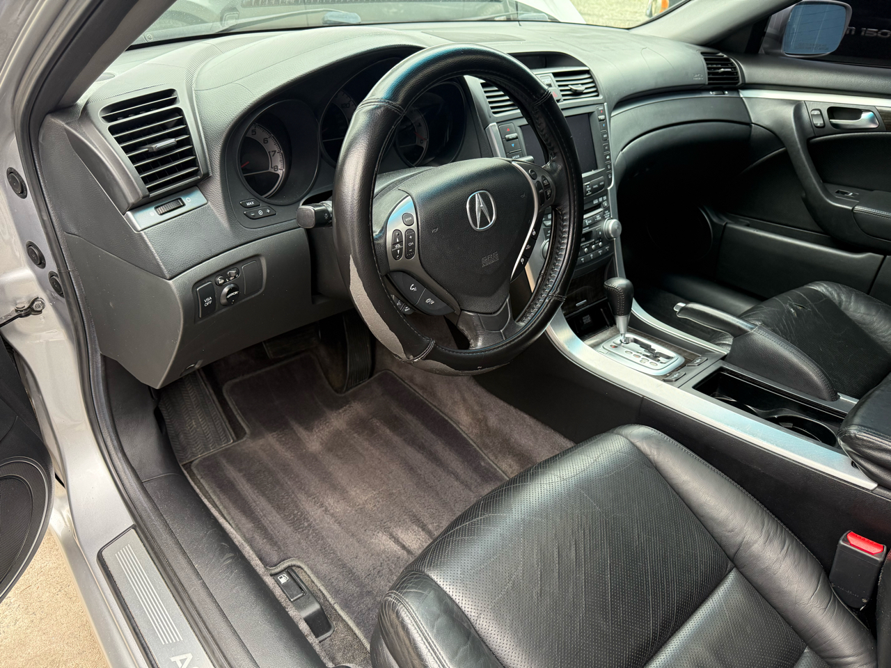 Acura TL 5-Speed AT with Navigation System 2008