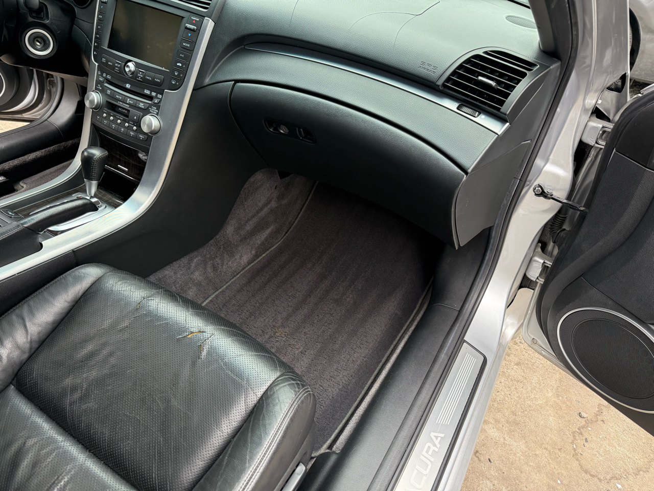 Acura TL 5-Speed AT with Navigation System 2008