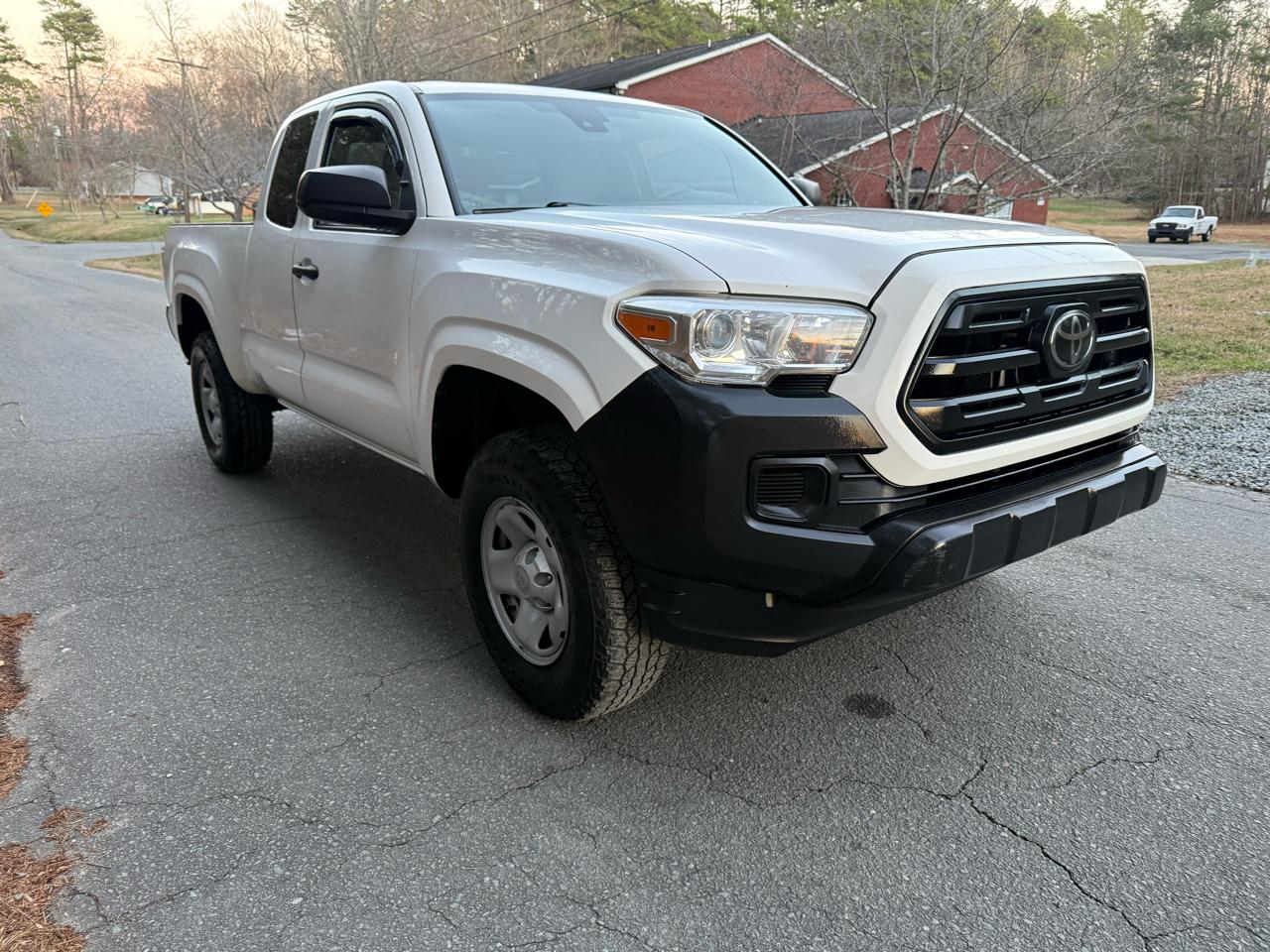 Toyota Tacoma SR5 Access Cab I4 6AT 2WD 2019