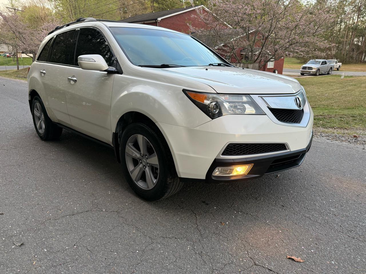 Acura MDX 6-Spd AT w/Tech Package 2011