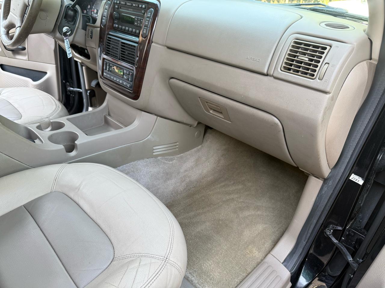 Ford Explorer Limited 4.6L 4WD 2003