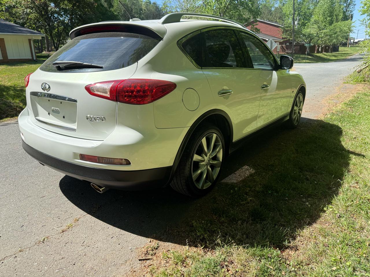 Infiniti QX50 Base AWD 2014
