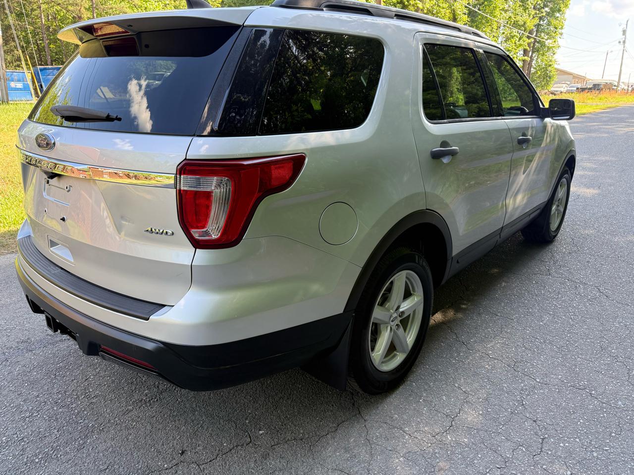Ford Explorer Base 4WD 2019