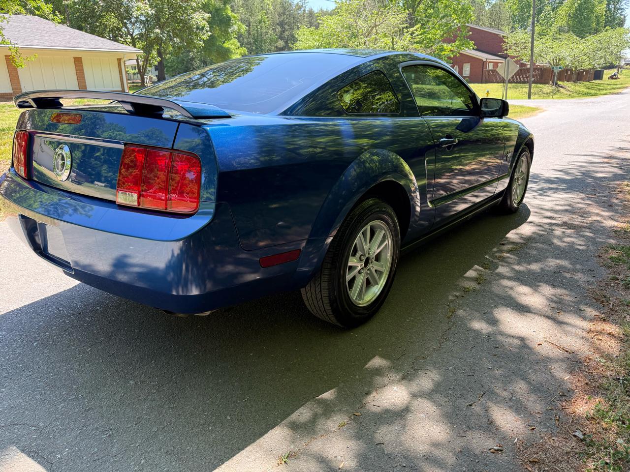Ford Mustang V6 Standard Coupe 2006
