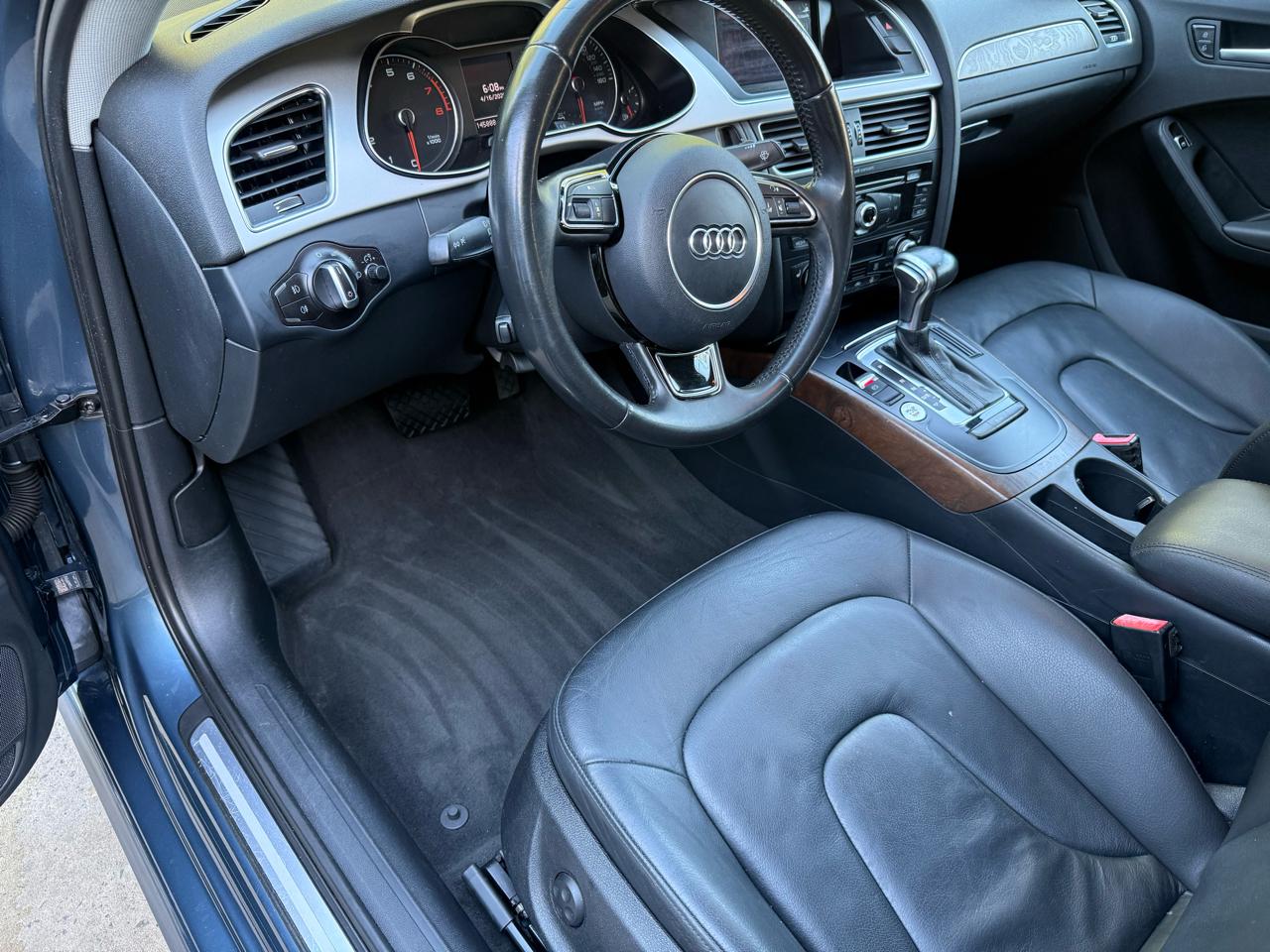 Audi A4 2.0T Premium Sedan 2016