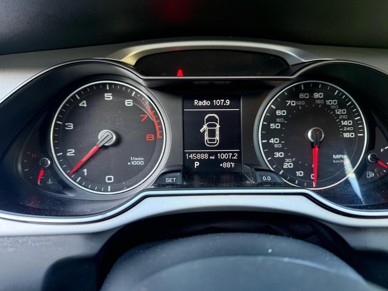 Audi A4 2.0T Premium Sedan 2016