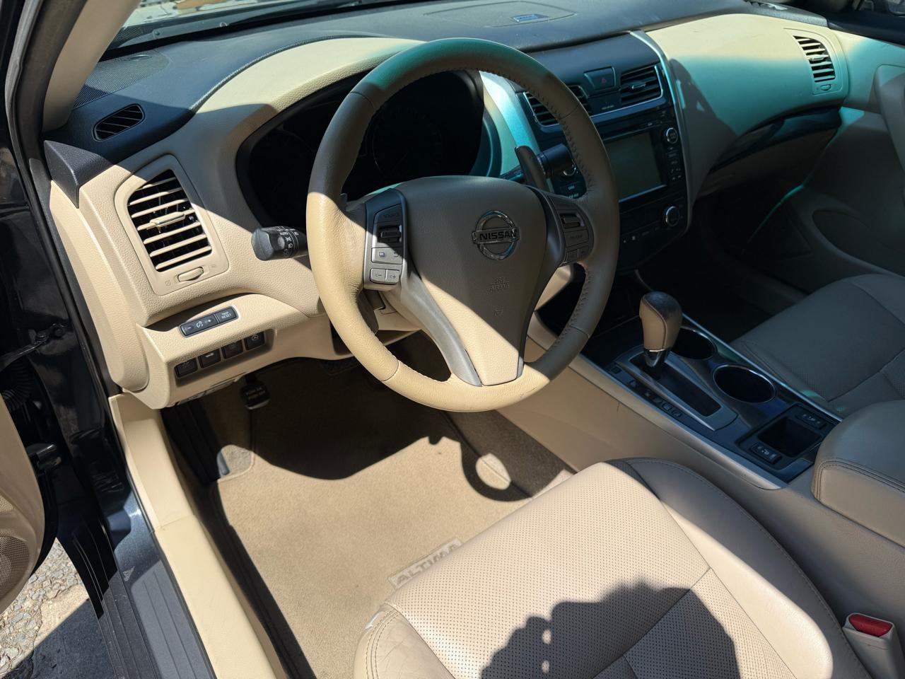 Nissan Altima 3.5 SV 2014