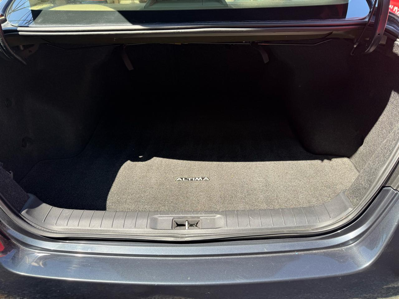 Nissan Altima 3.5 SV 2014
