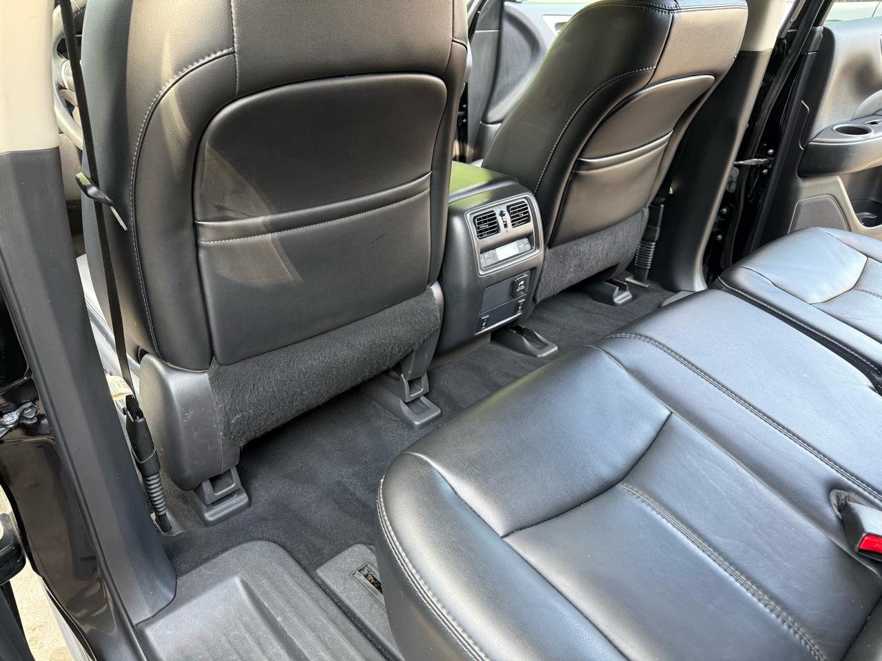 Nissan Pathfinder Platinum 4WD 2017
