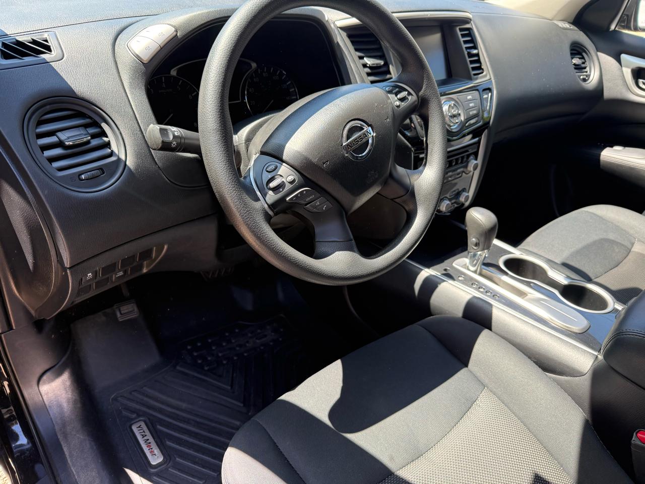 Nissan Pathfinder S 2WD 2019