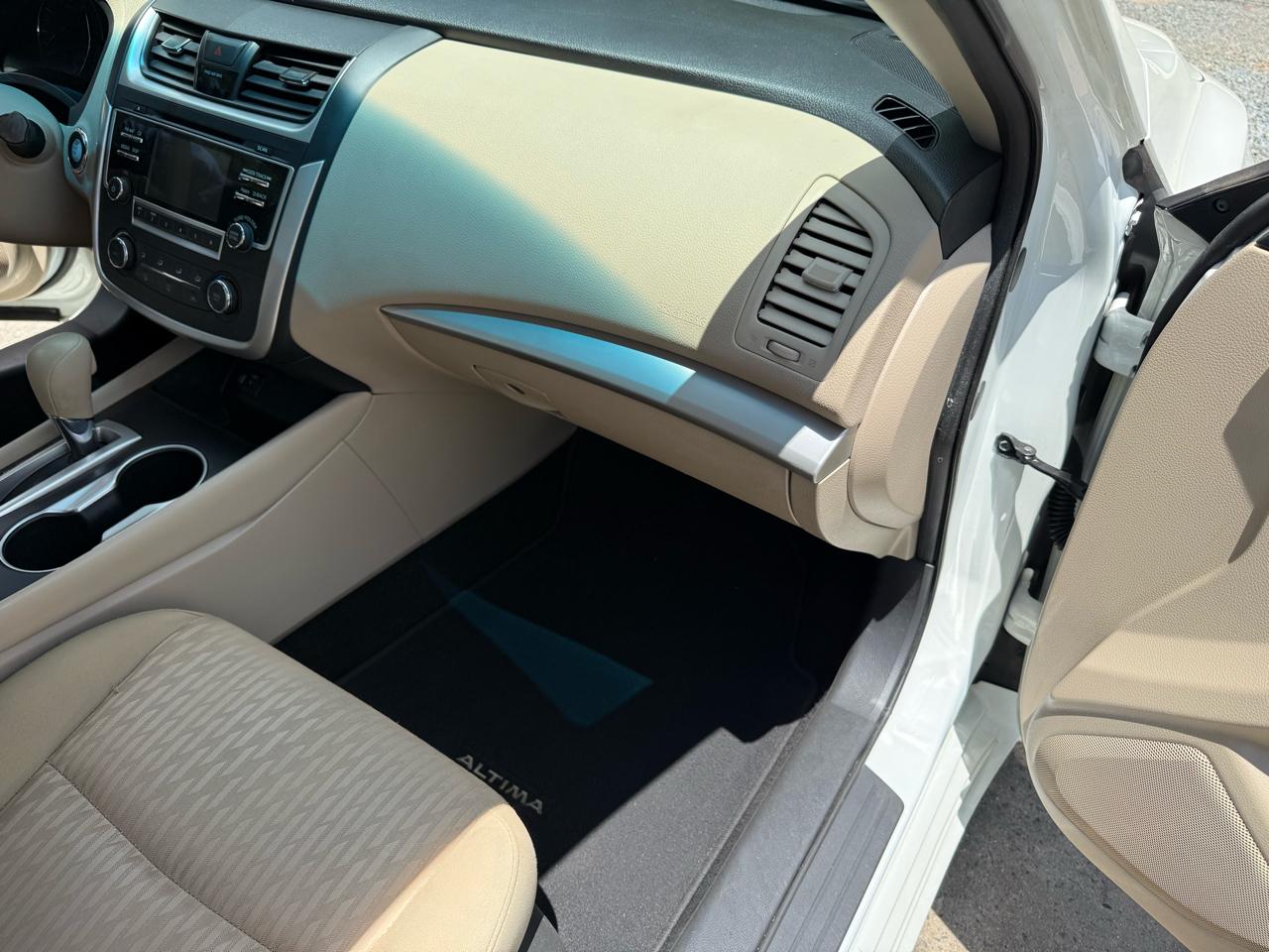 Nissan Altima 2.5 SR 2016