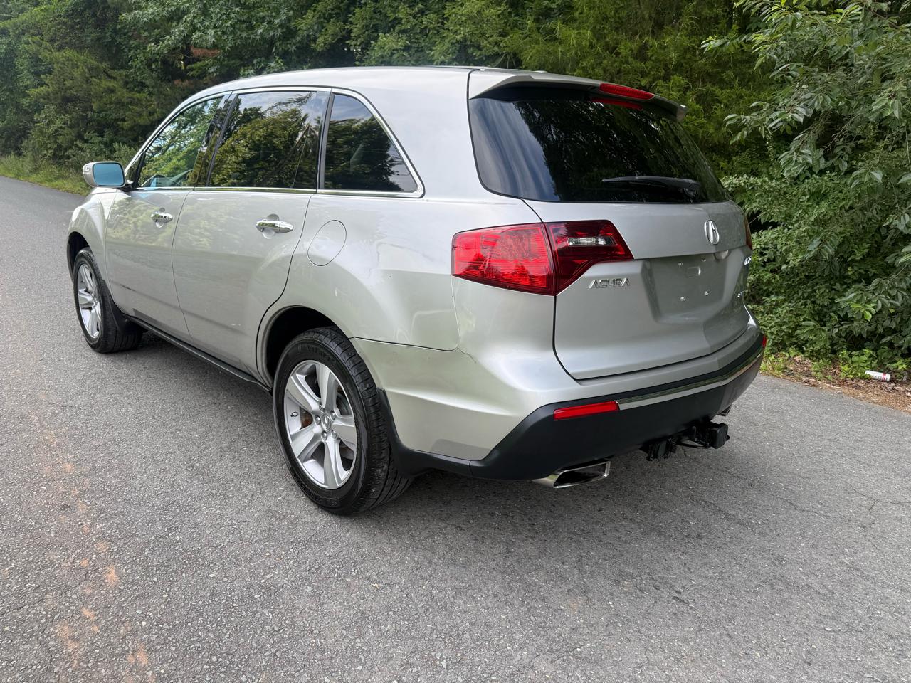 Acura MDX 6-Spd AT w/Tech Package 2011