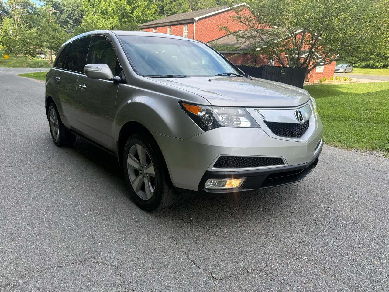 Acura MDX 6-Spd AT w/Tech Package 2011