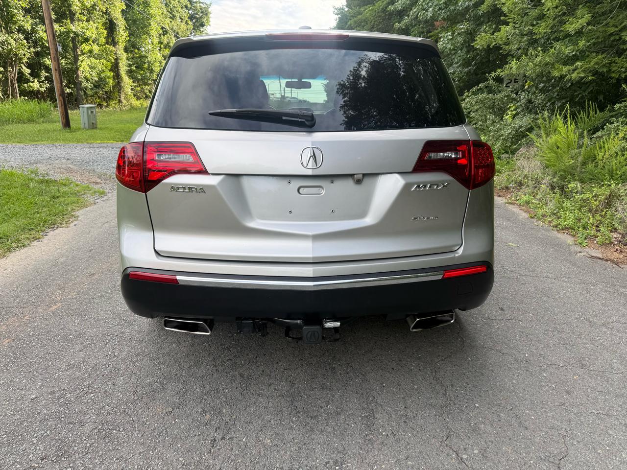 Acura MDX 6-Spd AT w/Tech Package 2011