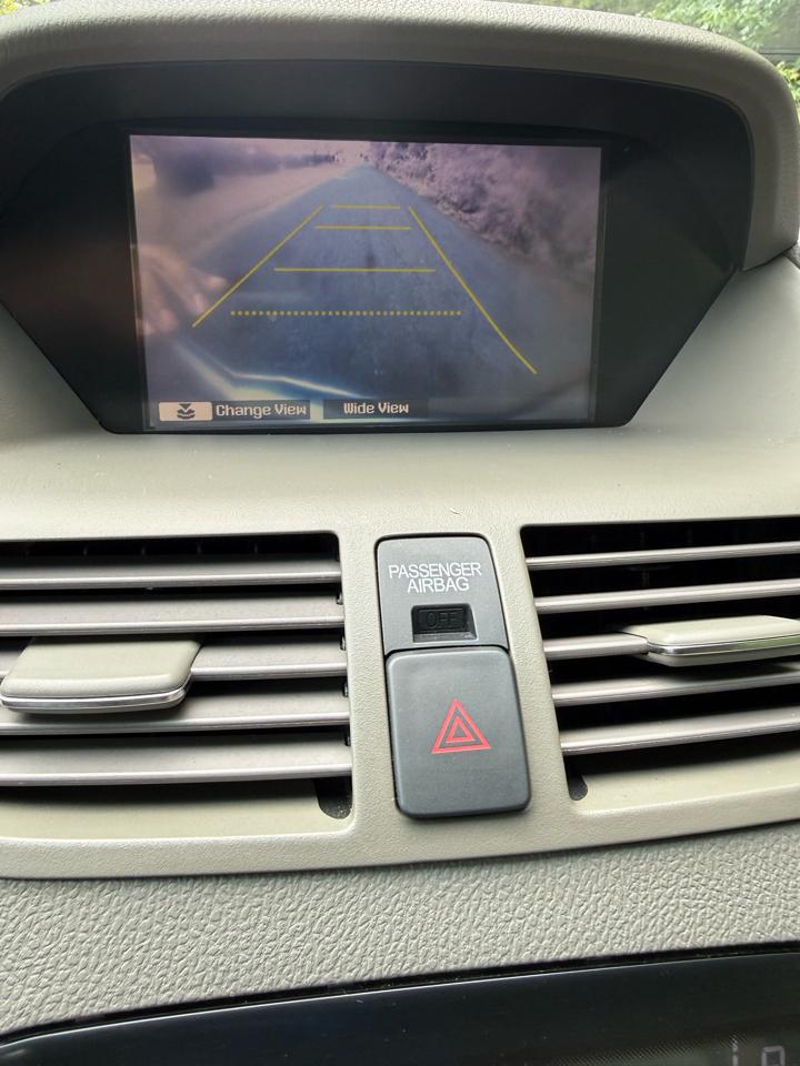 Acura MDX 6-Spd AT w/Tech Package 2011
