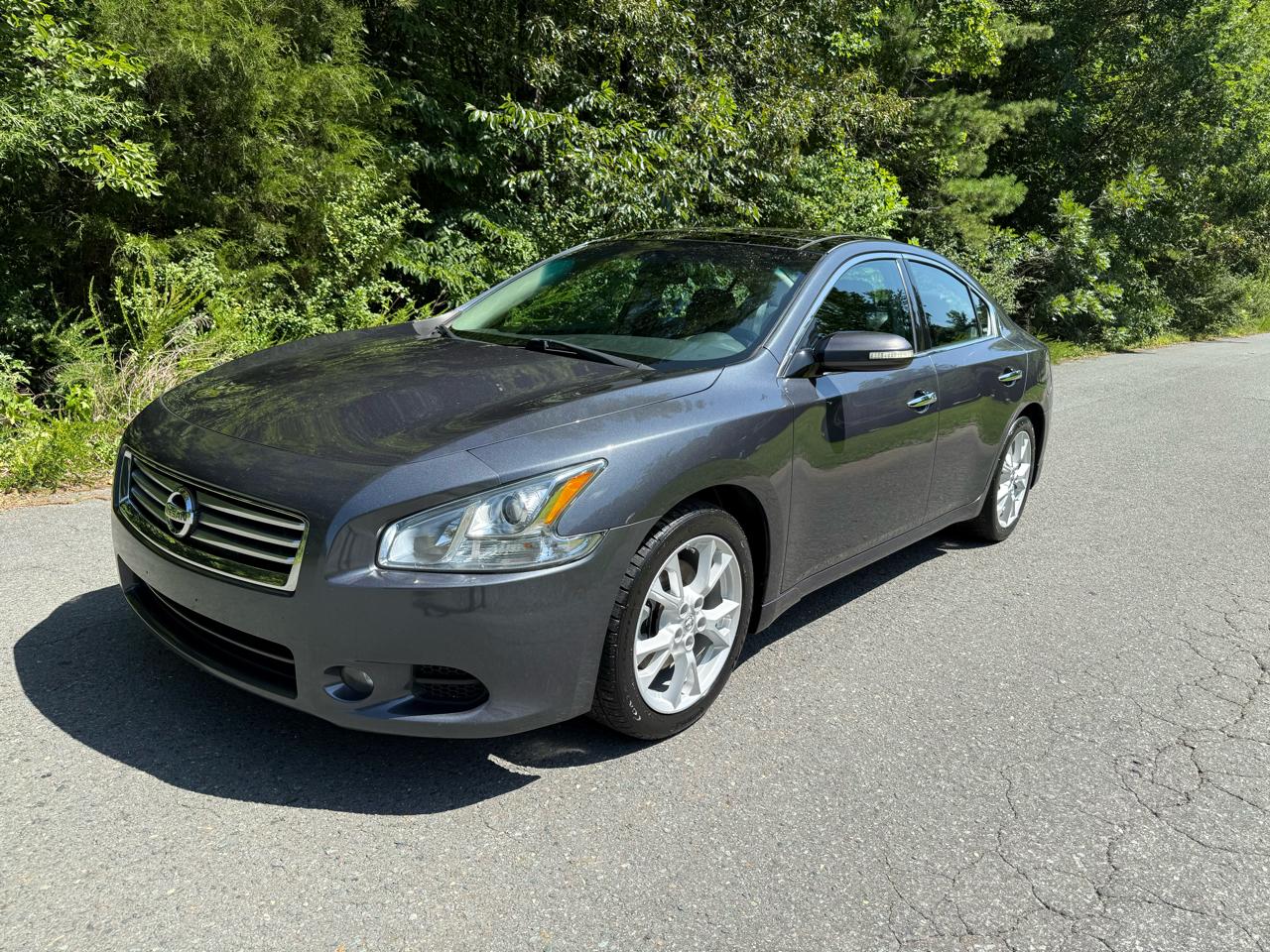 Nissan Maxima SV 2012