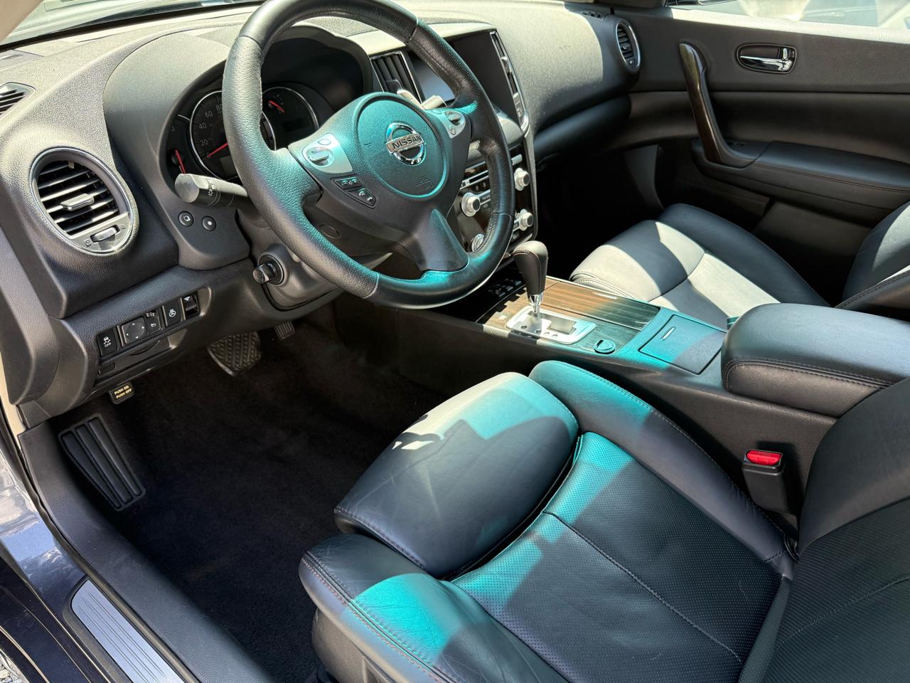 Nissan Maxima SV 2012