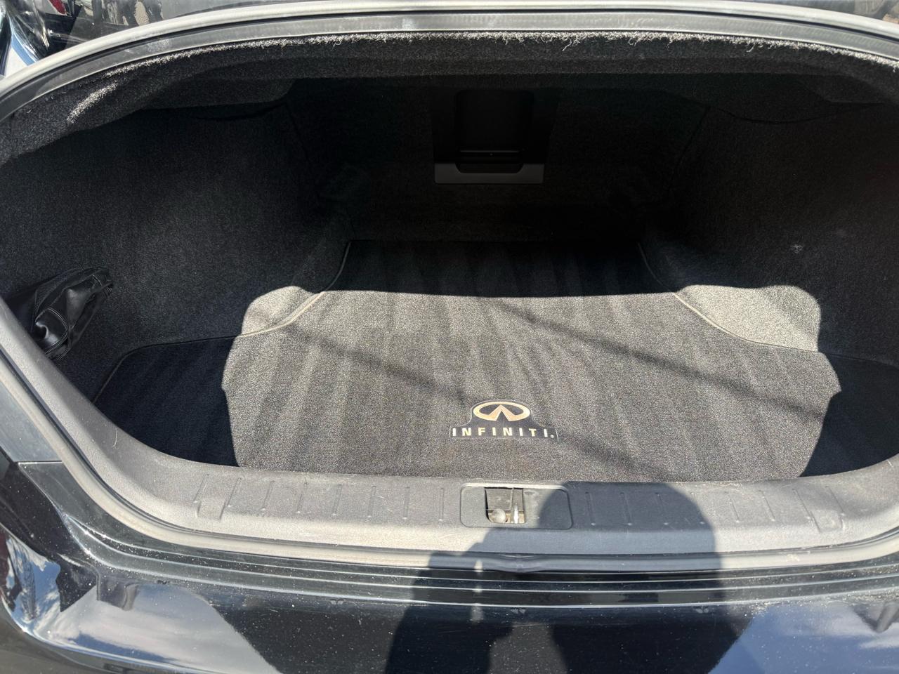 Infiniti M 37 2013
