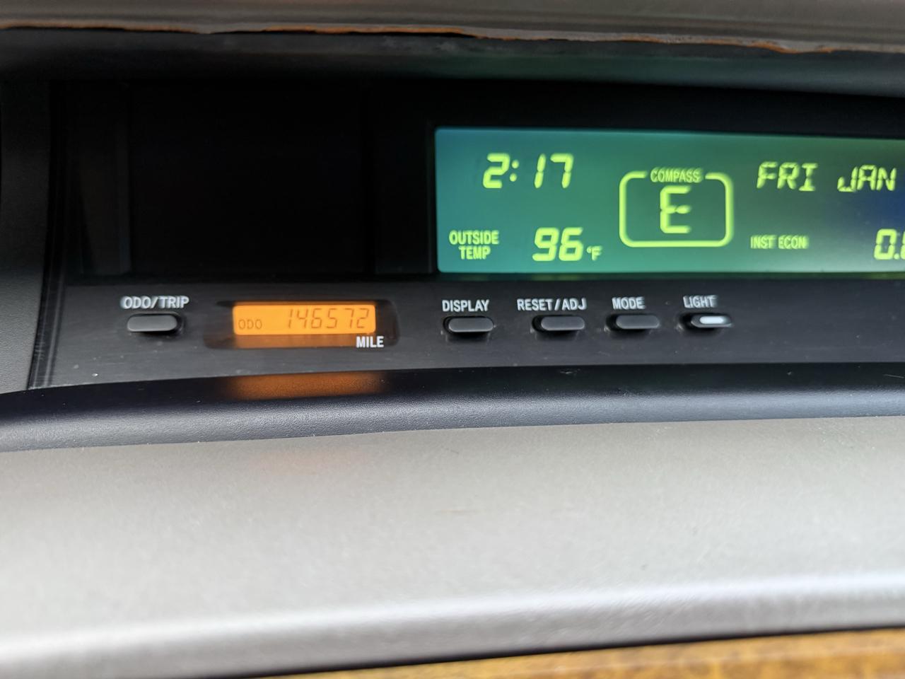 Toyota Avalon XL 2000