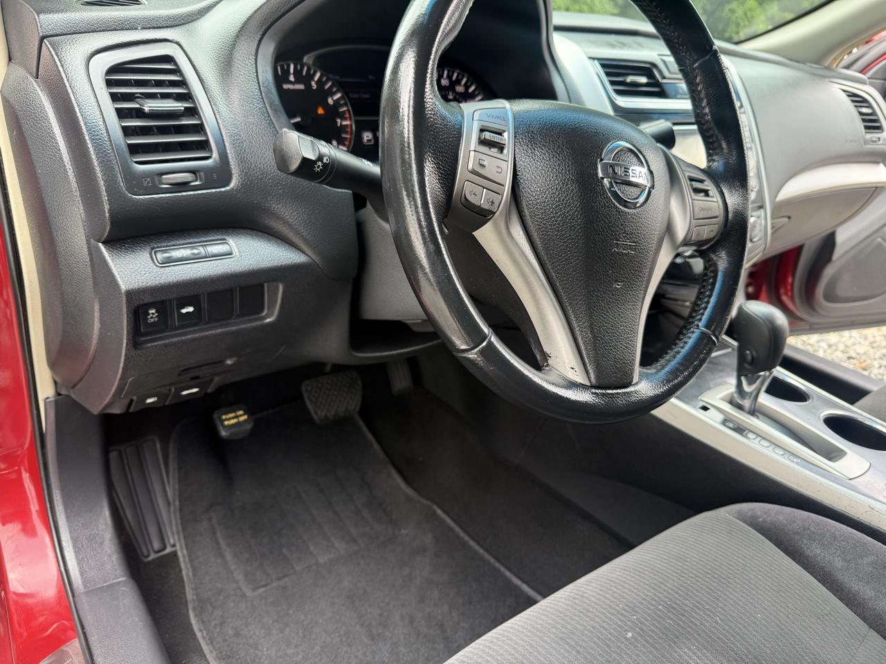 Nissan Altima 2.5 SV 2013