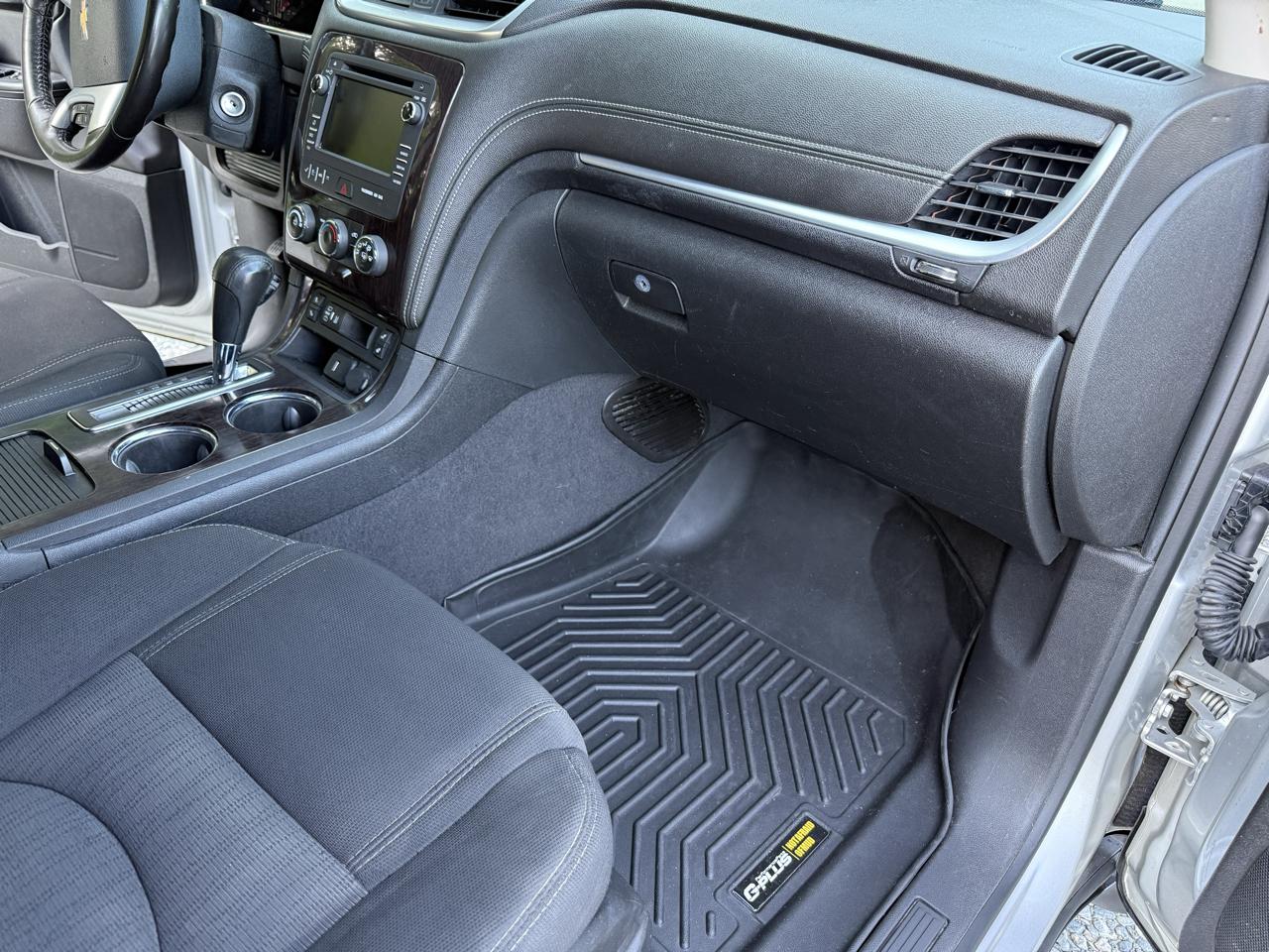 Chevrolet Traverse 1LT FWD 2015