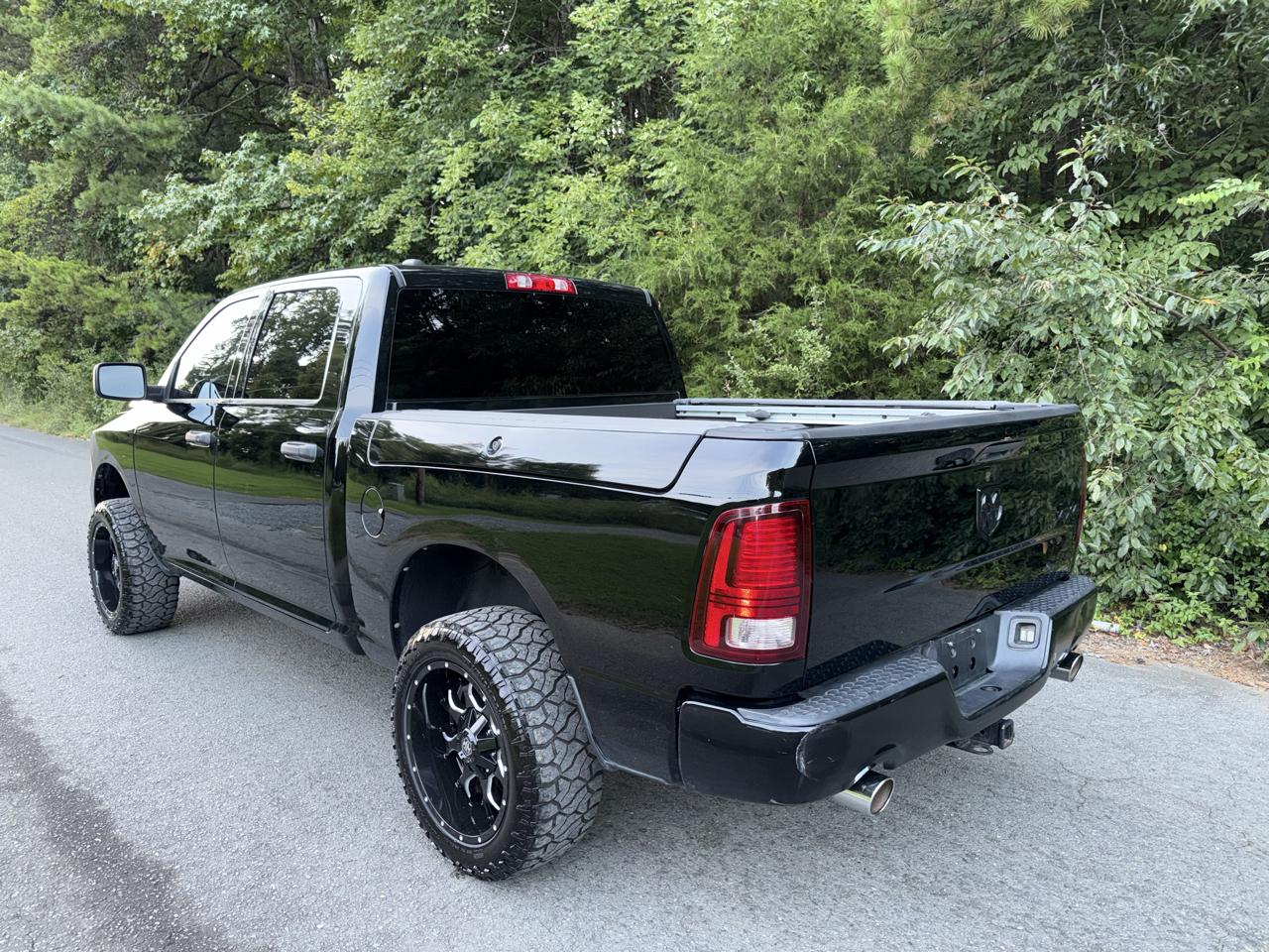 RAM 1500 4WD Quad Cab 140.5" Express 2014