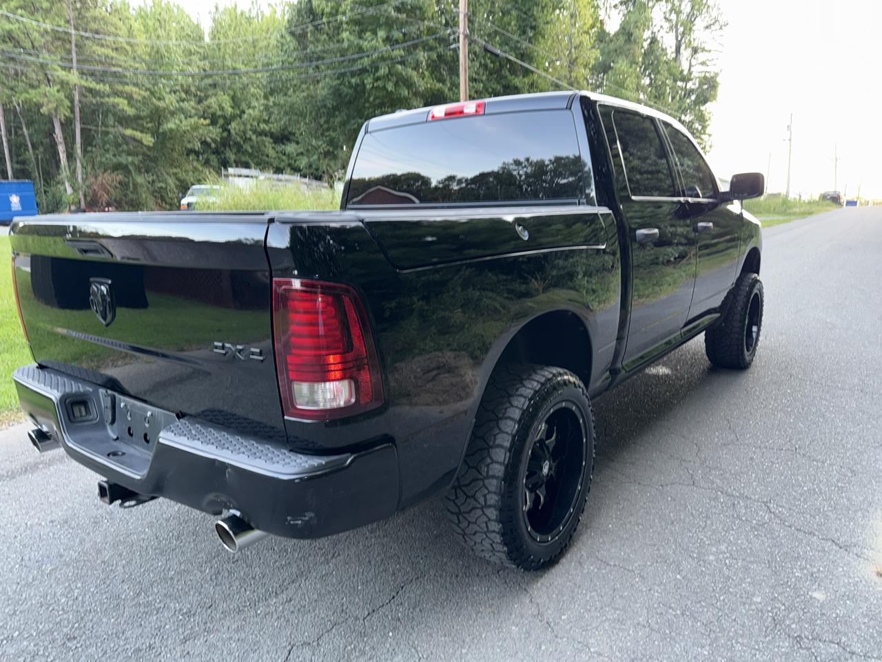 RAM 1500 4WD Quad Cab 140.5" Express 2014