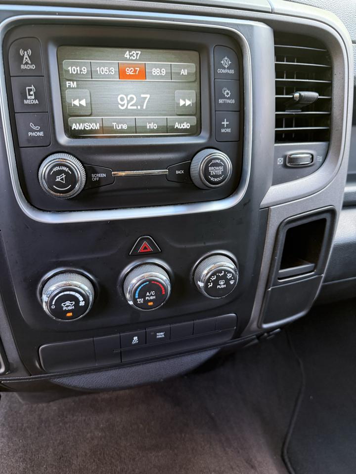 RAM 1500 4WD Quad Cab 140.5" Express 2014