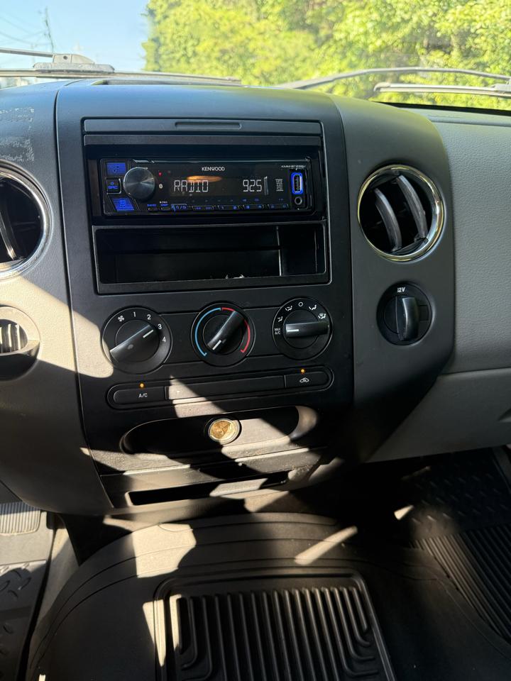 Ford F-150 2WD Supercab 133" XLT 2008