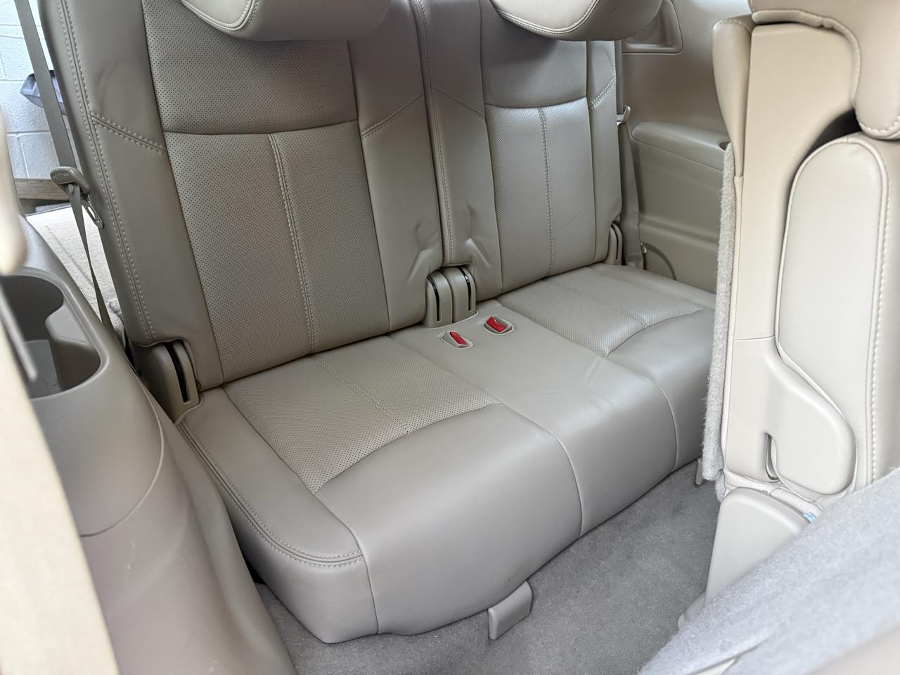 Nissan Pathfinder SV 2WD 2015