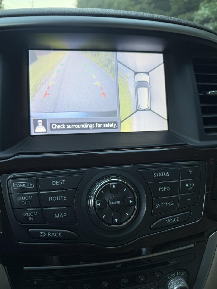Nissan Pathfinder SV 2WD 2015