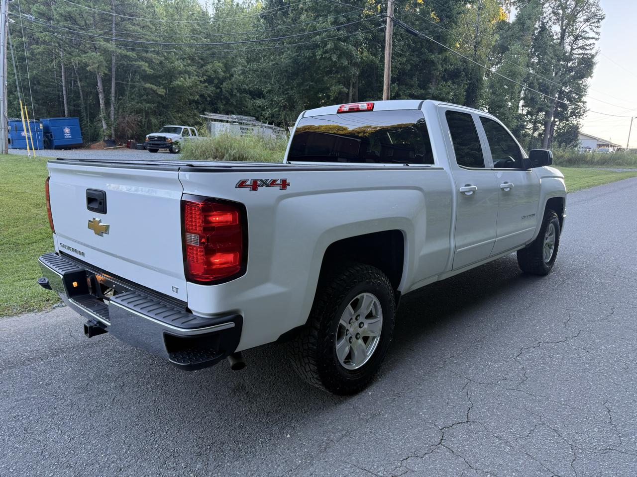 Chevrolet Silverado 1500 4WD Crew Cab 143.5" LT 2015