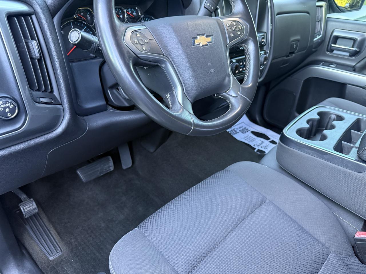 Chevrolet Silverado 1500 4WD Crew Cab 143.5" LT 2015