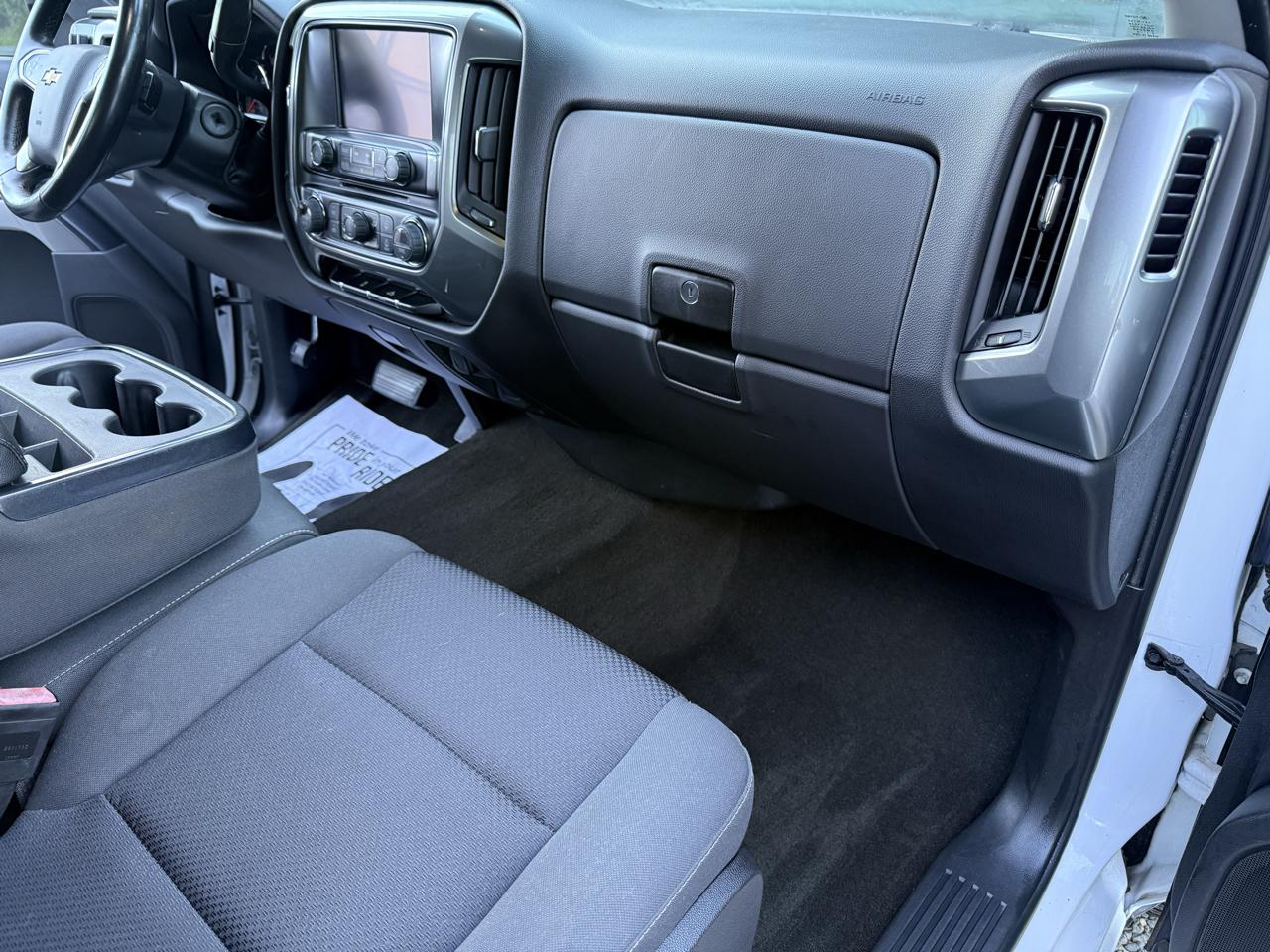 Chevrolet Silverado 1500 4WD Crew Cab 143.5" LT 2015