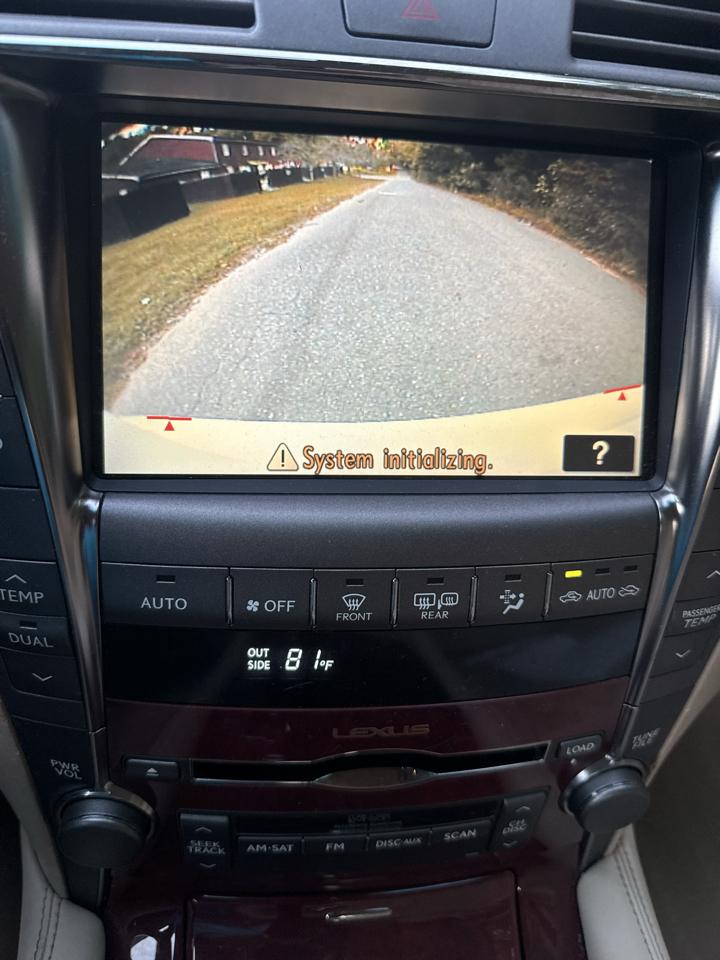 Lexus LS 460 Luxury Sedan 2007