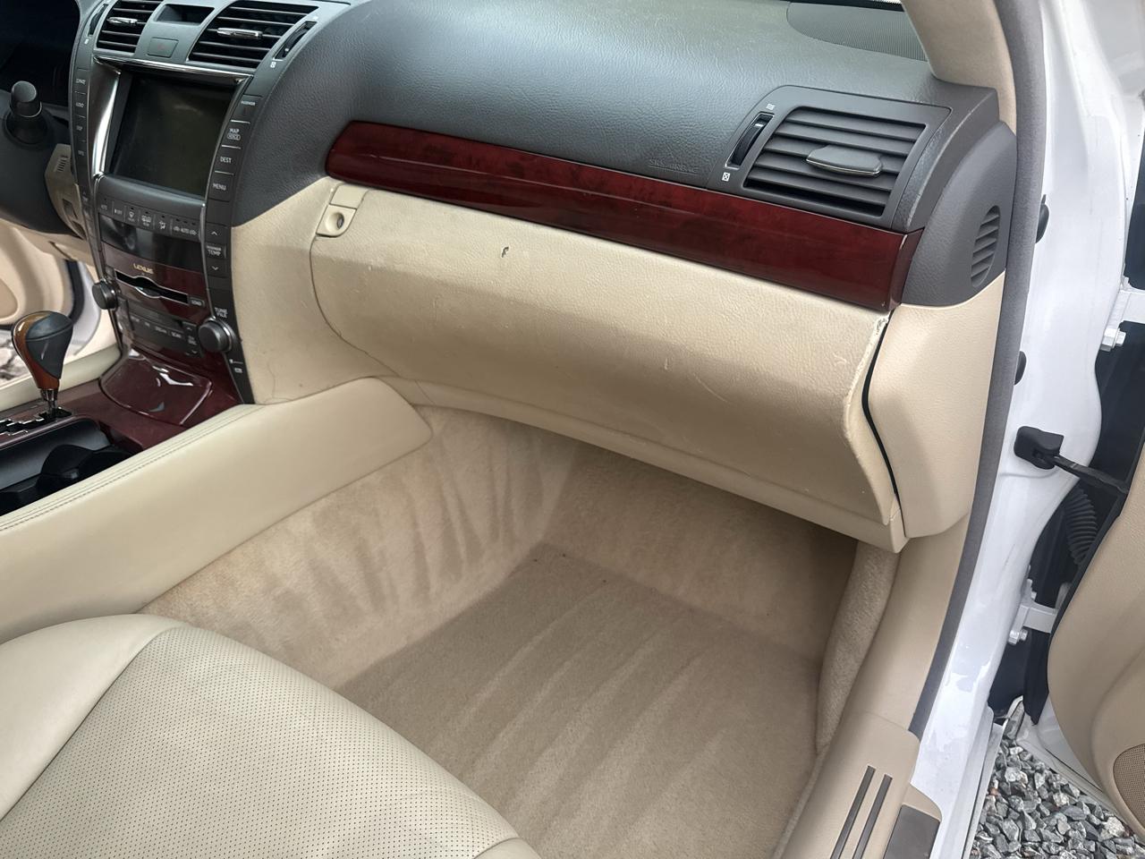 Lexus LS 460 Luxury Sedan 2007
